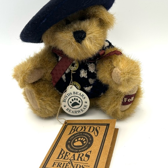 Boyds Bears Plush Set with Hats and Scarves Catherine & Caitlin - Picture 5 of 6